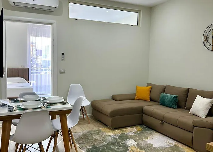 Adara Aparthotel