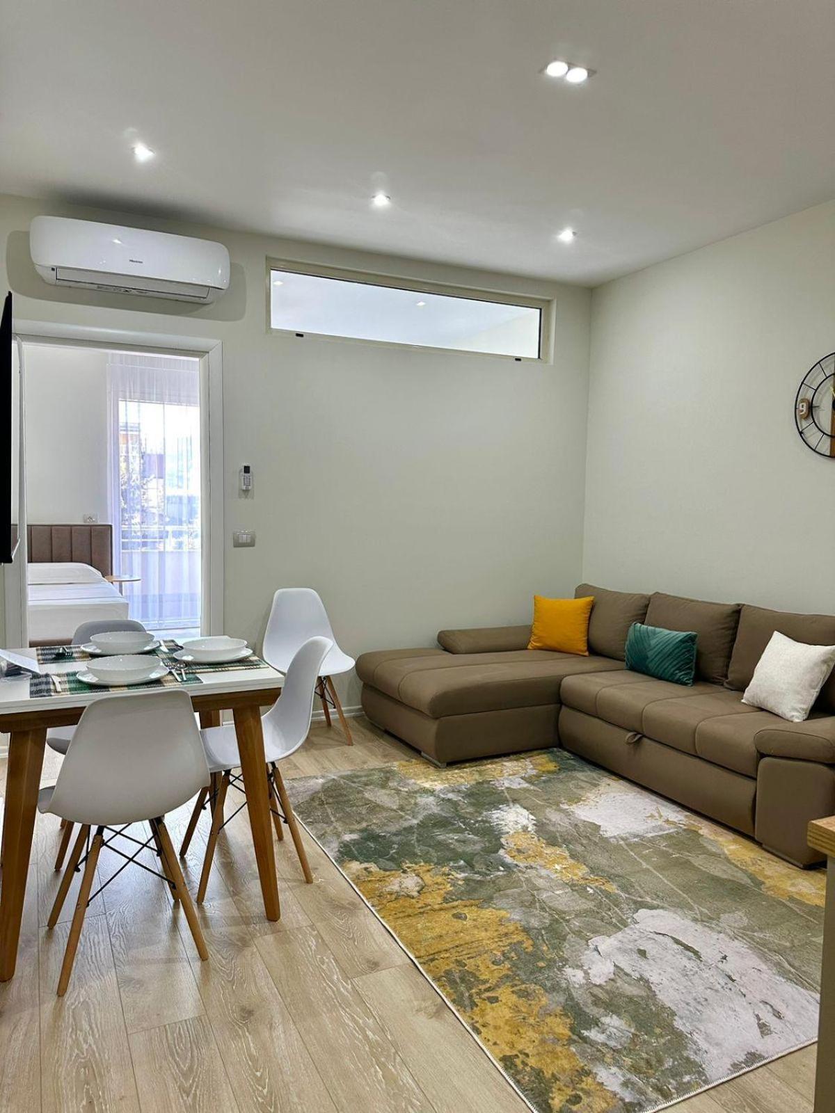Apartament Adara